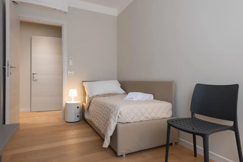Flats4Rent Apartment Verona 0*,